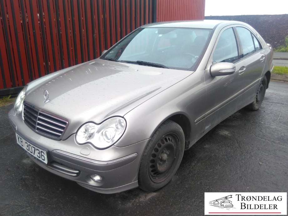 Mercedes C-Klasse 2004-2007 (Fase 2) (W203) (W203), Motorkode: 271 946, Girkassekode: 