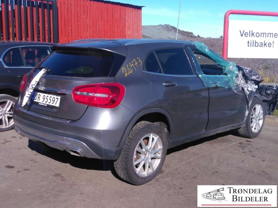 Mercedes GLA 2014-2020 (X156) (X156), Motorkode: 270910, Girkassekode: D724001
