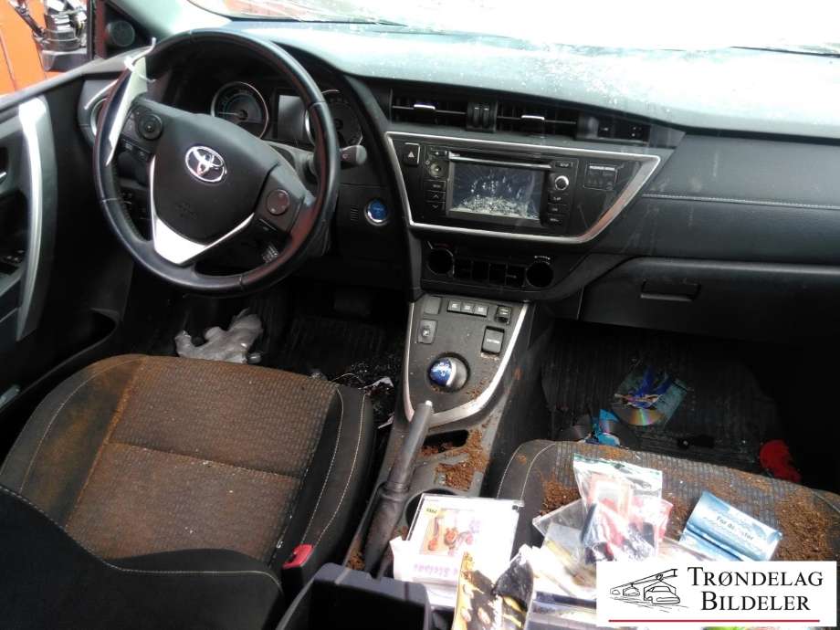 Toyota Auris 2013-2015 (Type II, Fase 1) , Motorkode: 2ZR-FXE, Girkassekode: 