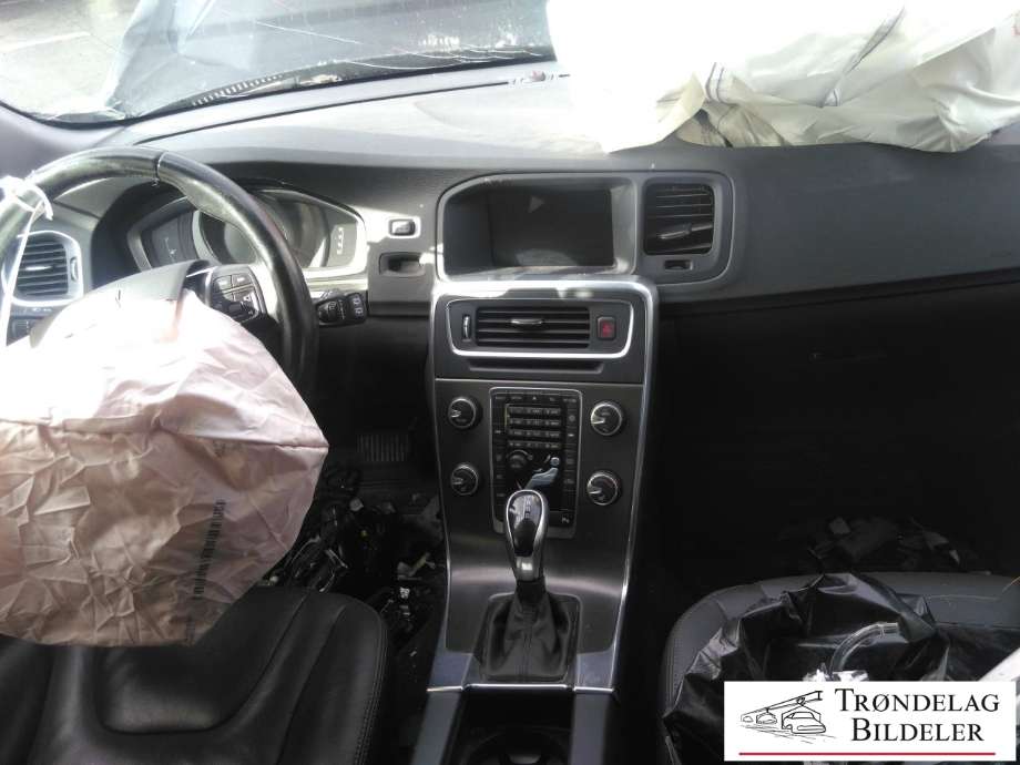 Volvo V60/V60 CC 2013-2018 (Type I, Fase 2) , Motorkode: D4162T, Girkassekode: 6-PSHIFT 2WD / MPS6