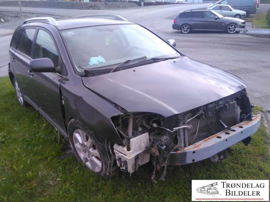 Toyota Avensis 2003-2008 (Type II) , Motorkode: 2AD-FHV, Girkassekode: