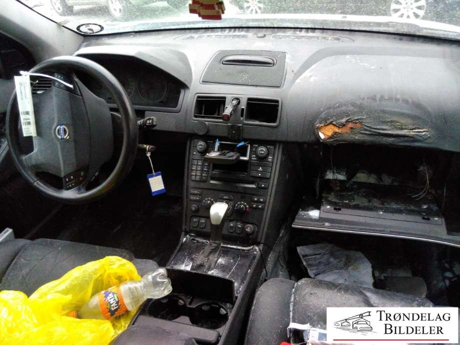 Volvo XC90 2002-2006 (Type I, Fase 1) , Motorkode: D5244T, Girkassekode: 5-AUT 4WD / AW50/51 AWD