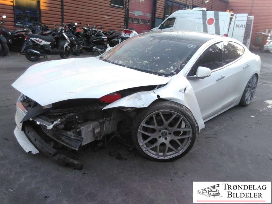 Tesla Model S 2016-2021 (Fase 2) , Motorkode: L2S, Girkassekode: 
