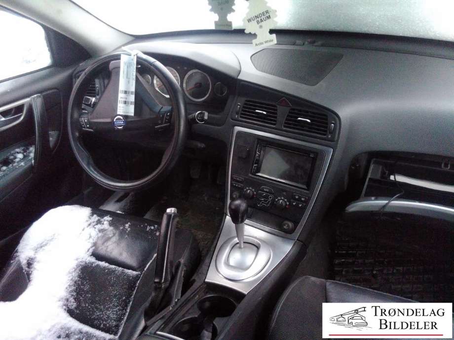 Volvo V70 2005-2007 (Type II, Fase 2) , Motorkode: D5244I(7), Girkassekode: 5-MAN 2WD / M56