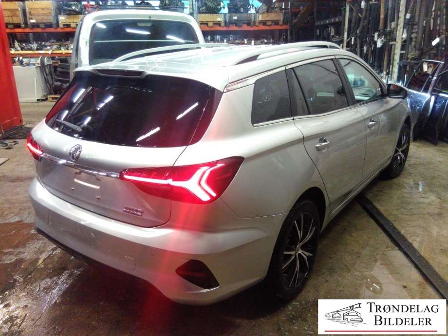 MG MG5 2022-->> , Motorkode: TZ204XS1152|EU174A61S, Girkassekode: 