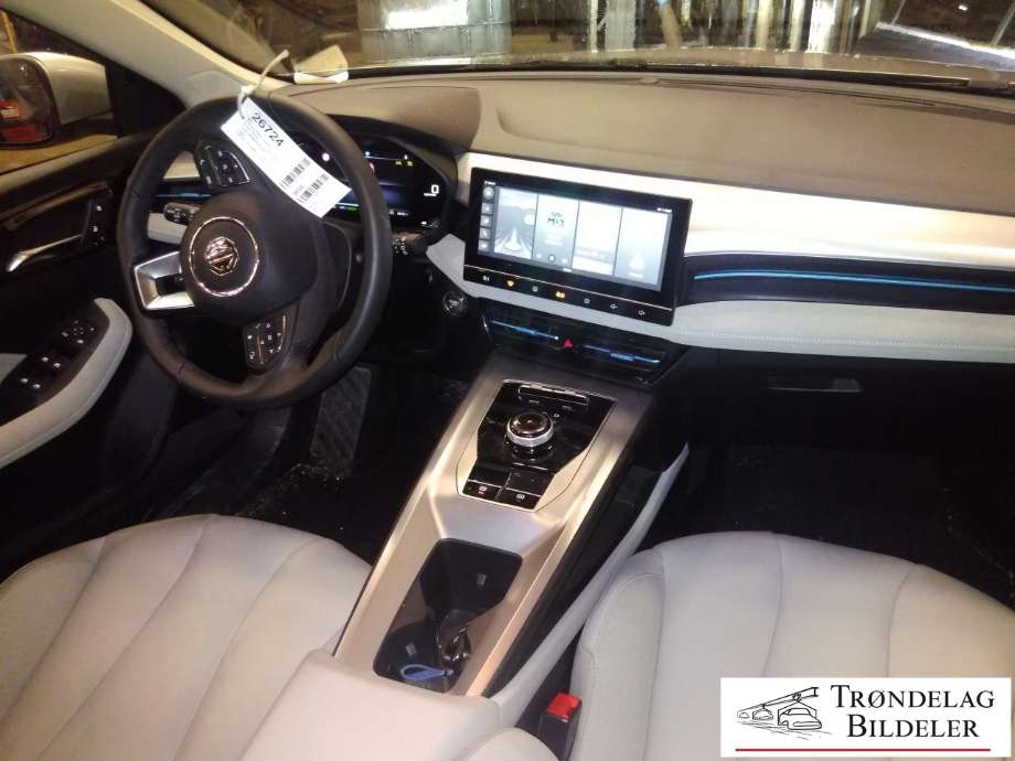 MG MG5 2022-->> , Motorkode: TZ204XS1152|EU174A61S, Girkassekode: 