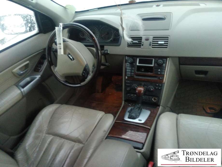 Volvo XC90 2002-2006 (Type I, Fase 1) , Motorkode: D5244T, Girkassekode: 5-AUT 4WD / AW50/51 AWD
