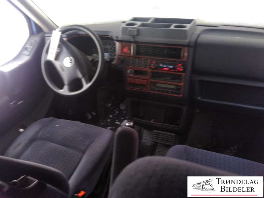 VW Transporter / Caravelle 1990-2003 (T4) (T4), Motorkode: AXL, Girkassekode: DRH
