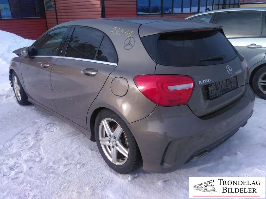 Mercedes A-Klasse 2012-2018 (W176) (W176), Motorkode: 270910, Girkassekode: 