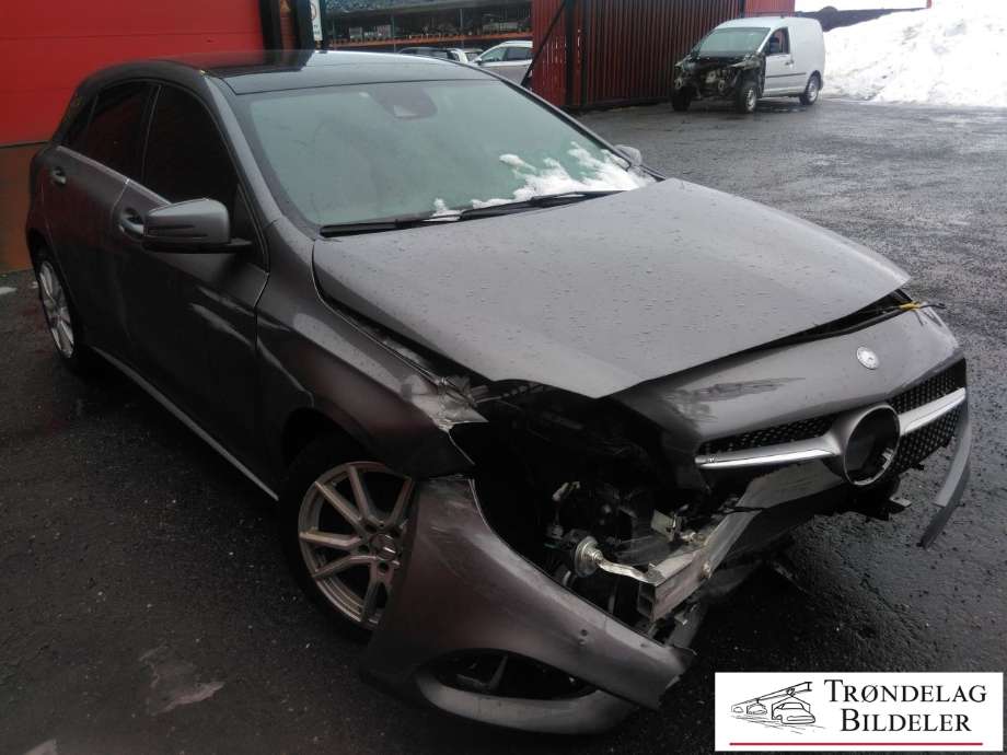 Mercedes A-Klasse 2012-2018 (W176) (W176), Motorkode: 270910, Girkassekode: 