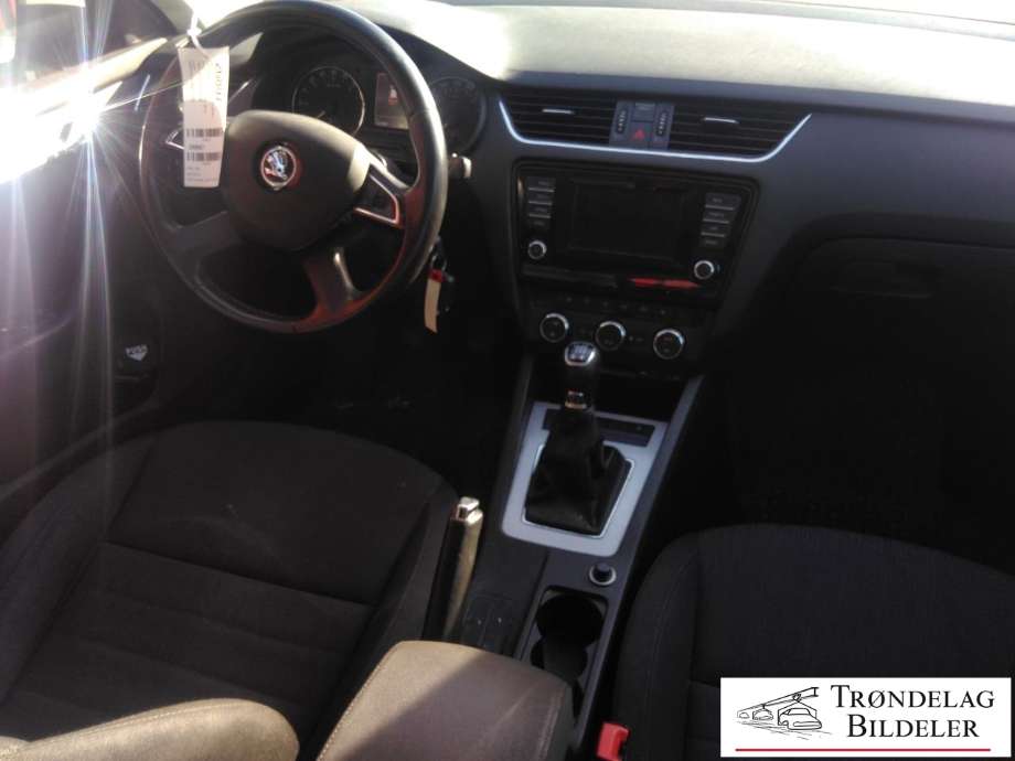 Škoda Octavia 2013-2016 (Type III, Fase 1) , Motorkode: CLH, Girkassekode: MRV