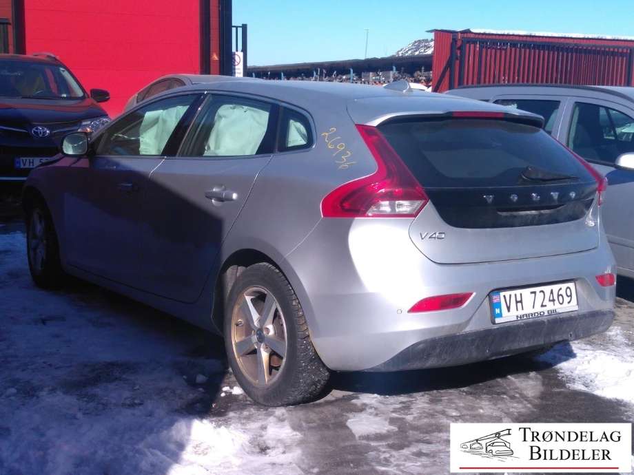 Volvo V40 2012-2019 , Motorkode: D4162T, Girkassekode: 6-MAN 2WD / B6