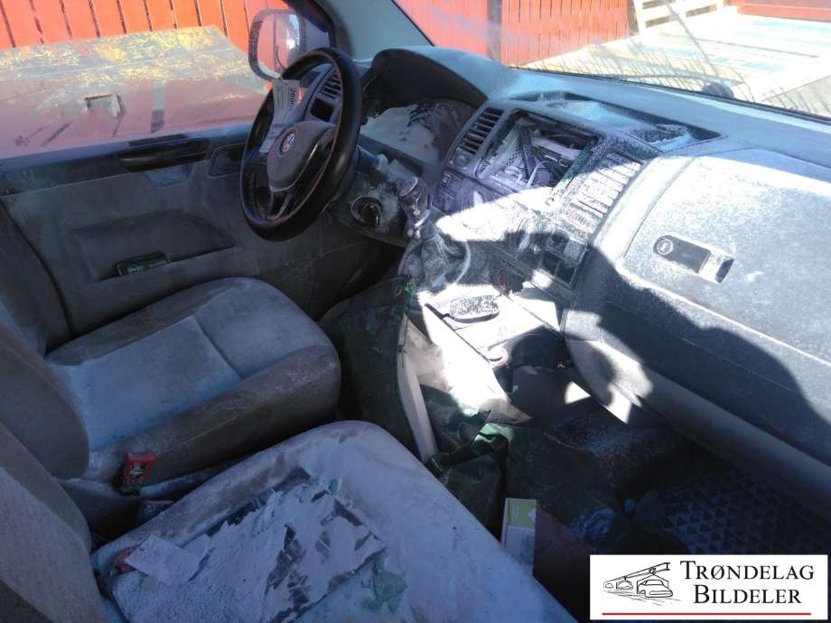 VW Transporter / Caravelle 2009-2015 (Fase 2) (T5) (T5), Motorkode: CAAB, Girkassekode: LRS
