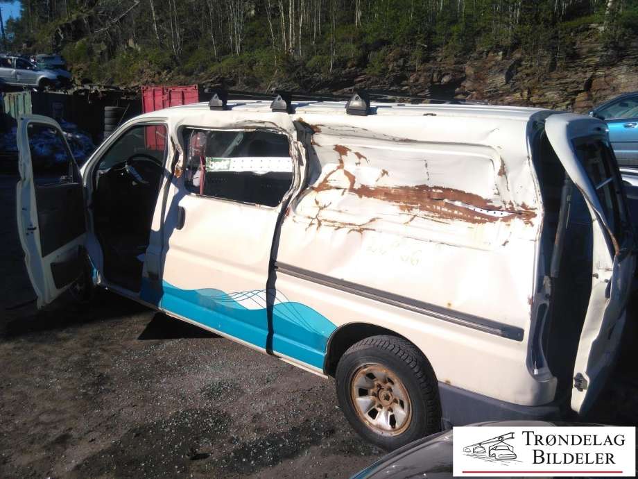 Toyota Hiace 2007-2012 (Fase 3) , Motorkode: 2KD-FTV, Girkassekode: 