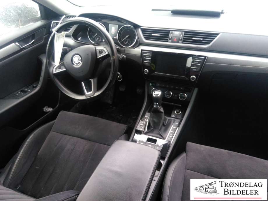 Škoda Superb 2015-->> (Type III) , Motorkode: CZEA, Girkassekode: QXC