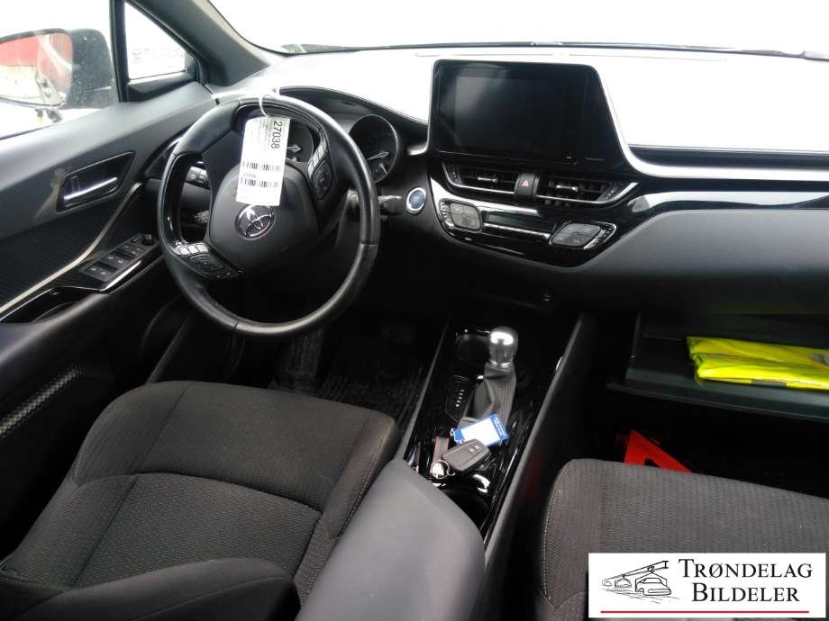 Toyota C-HR 2016-->> , Motorkode: 2ZR-FXE|1NM, Girkassekode: 
