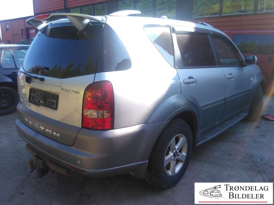 SsangYong Rexton 2004-2006 (Fase 2) (Y200) (Y200), Motorkode: D27R-056, Girkassekode: 