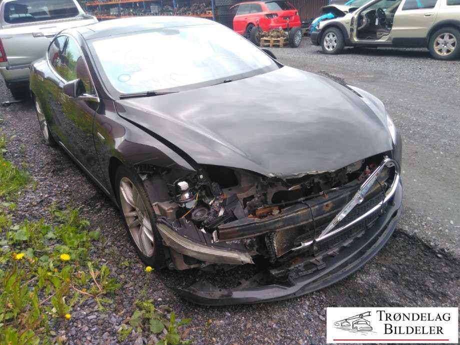 Tesla Model S, 2013-2016 (Fase 1)  delebil , Motorkode: L1S