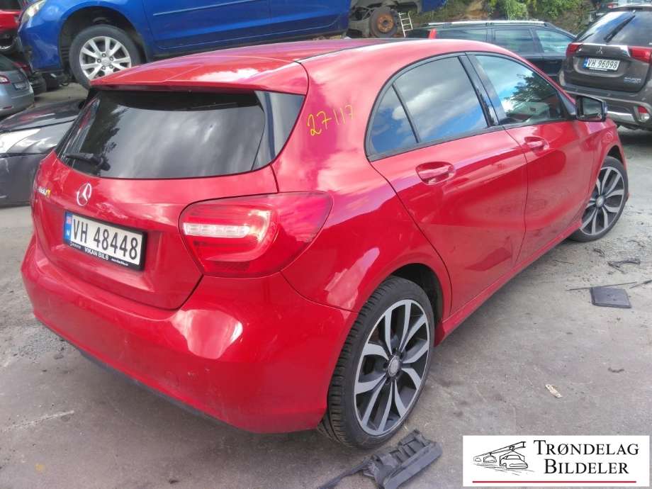 Mercedes A-Klasse 2012-2018 (W176) (W176), Motorkode: 270910, Girkassekode: 