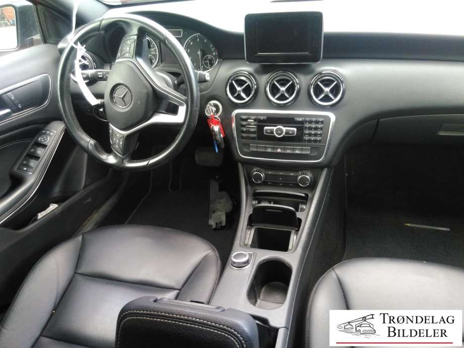 Mercedes A-Klasse 2012-2018 (W176) (W176), Motorkode: 270910, Girkassekode: 