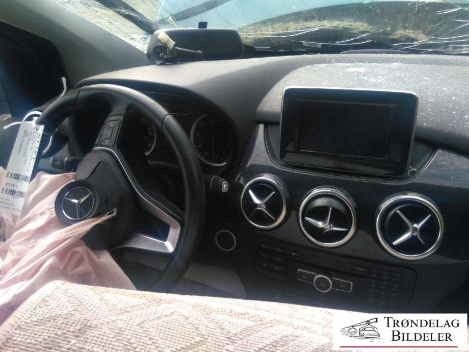Mercedes B-Klasse 2011-2018 (W246) (W246), Motorkode: 270910, Girkassekode: D724002