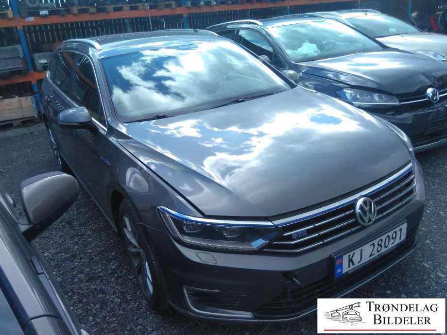 VW Passat 2015-2019 (Fase 1) (B8) (B8), Motorkode: CUKC, Girkassekode: SCB