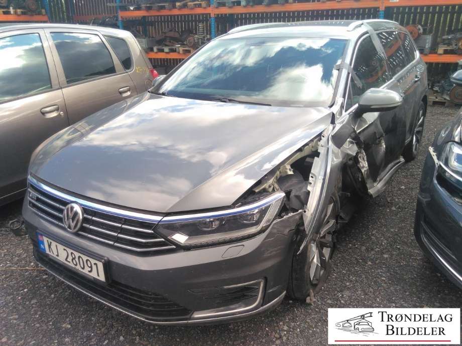 VW Passat 2015-2019 (Fase 1) (B8) (B8), Motorkode: CUKC, Girkassekode: SCB