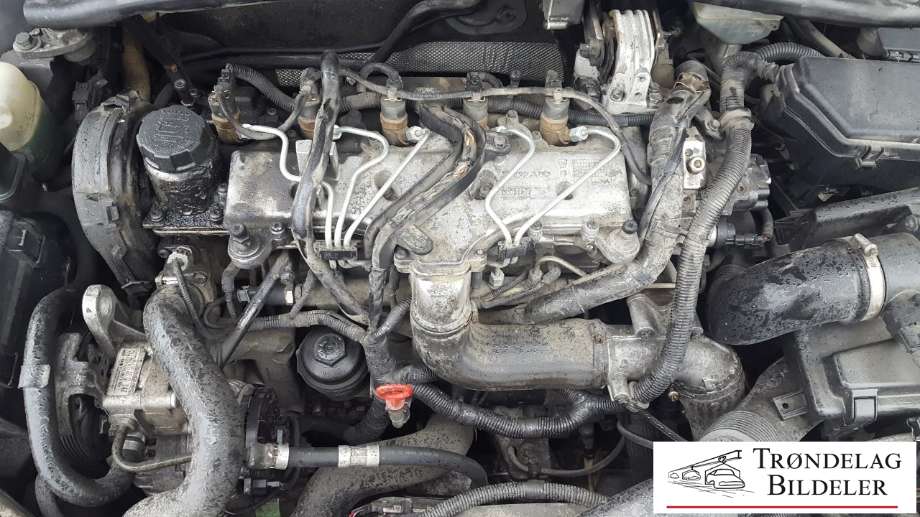 Volvo XC70 2005-2007 (Type I, Fase 2) , Motorkode: D5244T, Girkassekode: 6-MAN 4WD / M66 AWD