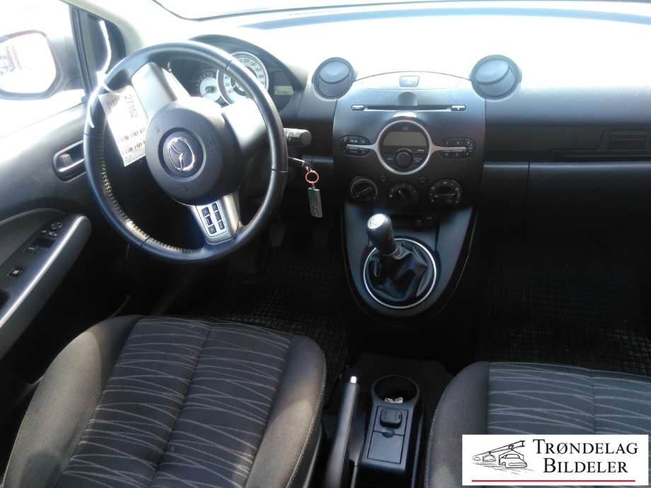 Mazda 2 2007-2010 (Type II, Fase 1) , Motorkode: ZJ, Girkassekode: 