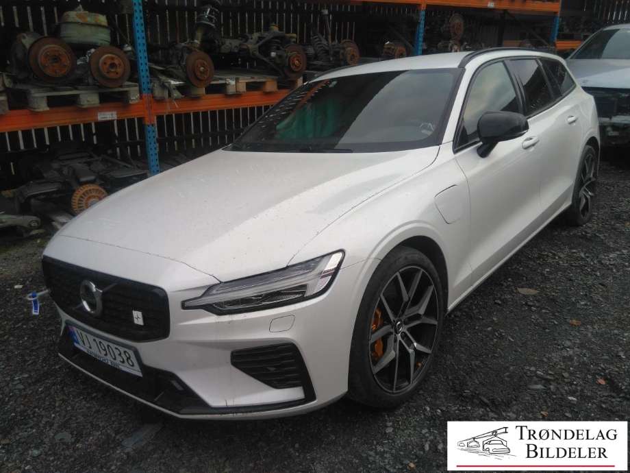 Volvo V60 / V60 CC 2018-->> (Type II) , Motorkode: B4204T48 / B1MPHEV, Girkassekode: 8-AUT 2WD / TG-81SD
