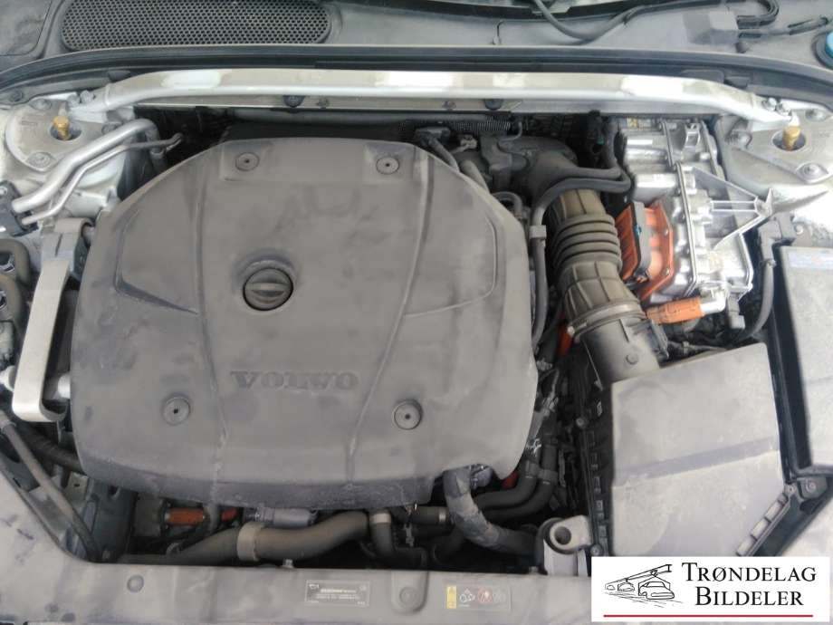 Volvo V60 / V60 CC 2018-->> (Type II) , Motorkode: B4204T48 / B1MPHEV, Girkassekode: 8-AUT 2WD / TG-81SD