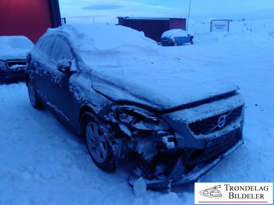 Volvo V40, 2012-2019  delebil , Motorkode: D4162T, Girkassekode: 6-MAN 2WD / B6