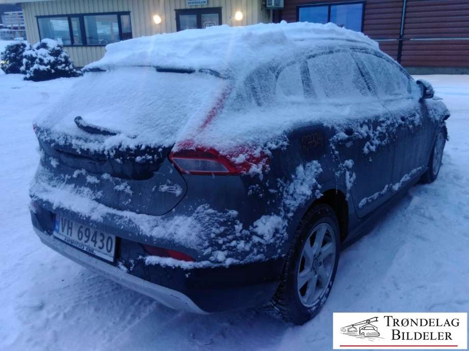 Volvo V40 2012-2019 delebil , Motorkode: D4162T, Girkassekode: 6-MAN 2WD / B6