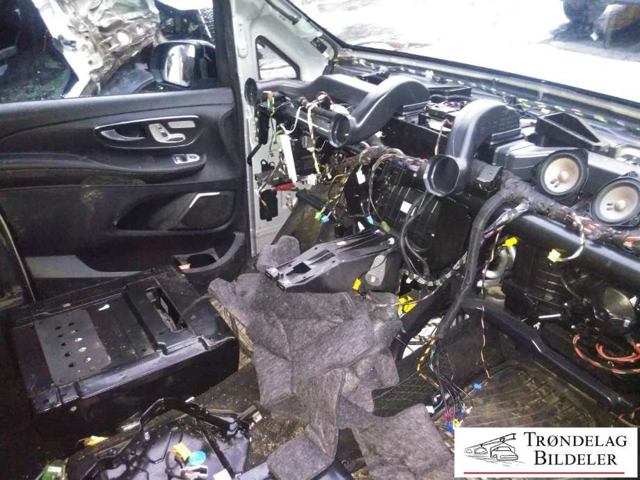 Mercedes V-Klasse 2014-->> (W447) (W447), Motorkode: 654.920, Girkassekode: D725055