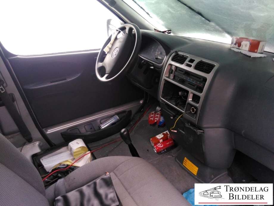 Toyota Hiace 2001-2006 (Fase 2) , Motorkode: 2KD-FTV, Girkassekode: 