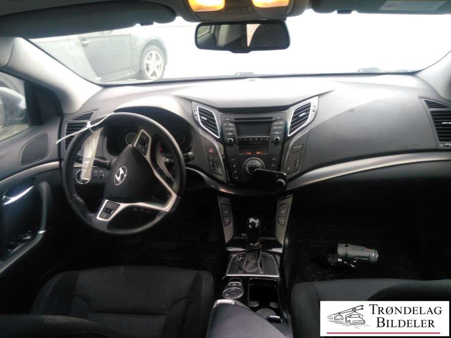 Hyundai i40 2012-2017 , Motorkode: D4FD, Girkassekode: 