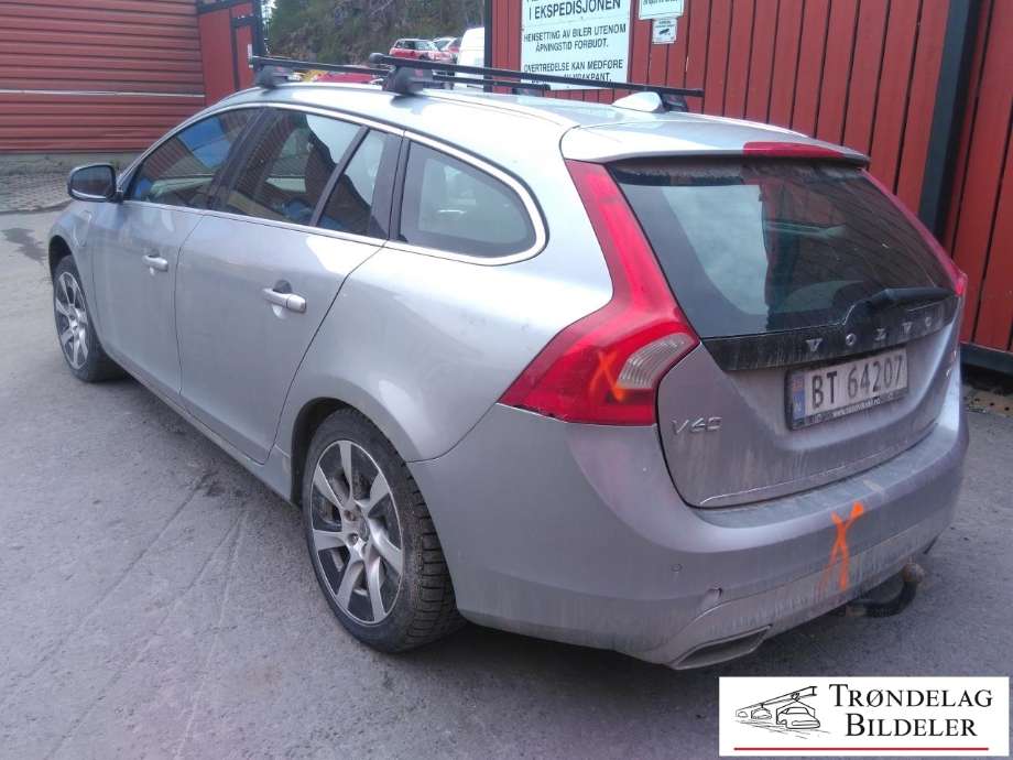 Volvo V60 2010-2013 (Type I, Fase 1) , Motorkode: D5244T15, Girkassekode: 6-AUT 2WD / TF-80SD