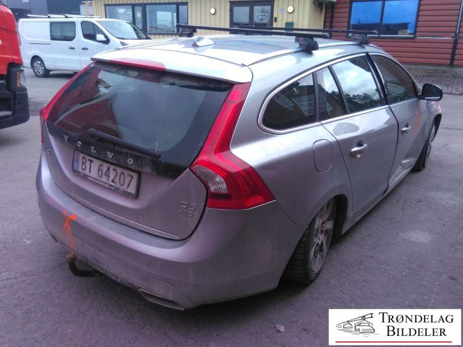 Volvo V60 2010-2013 (Type I, Fase 1) , Motorkode: D5244T15, Girkassekode: 6-AUT 2WD / TF-80SD
