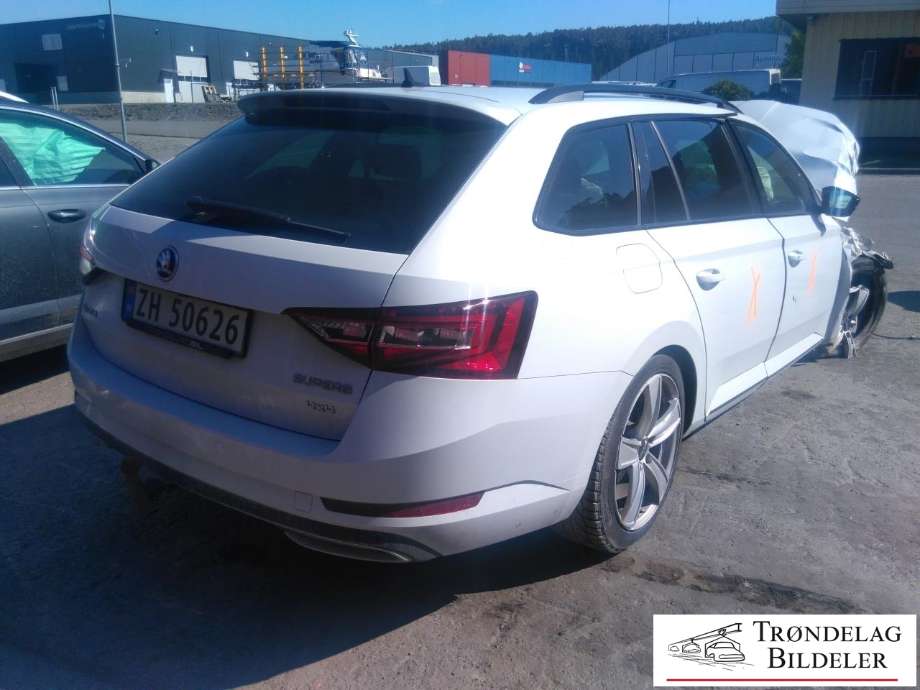 Škoda Superb 2015-->> (Type III) , Motorkode: DFE, Girkassekode: QGN  GRT