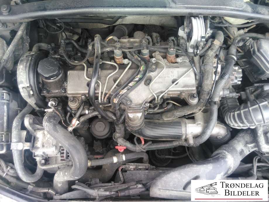 Volvo XC70 2001-2004 (Type I, Fase 1) , Motorkode: D5244T, Girkassekode: 5-AUT 4WD / AW50/51 AWD