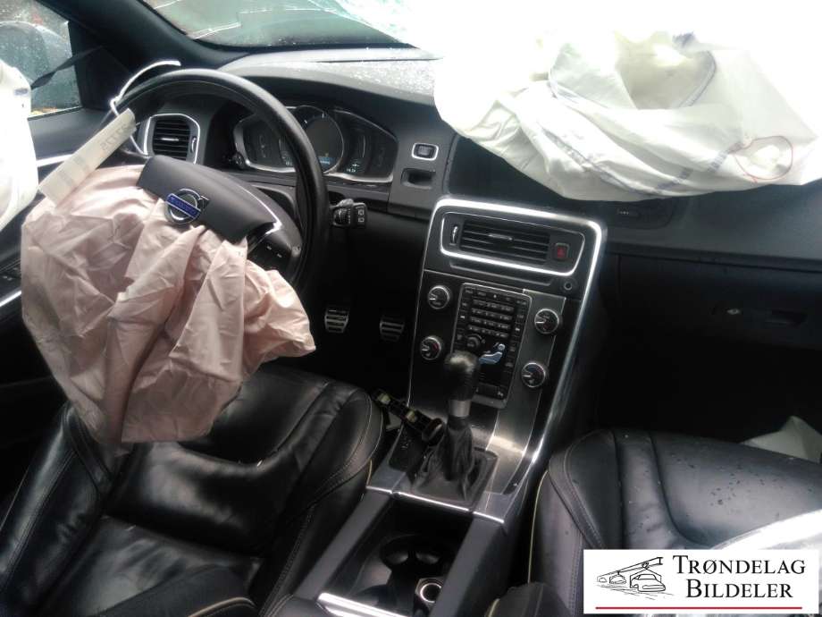 Volvo V60/V60 CC 2013-2018 (Type I, Fase 2) , Motorkode: D4162T, Girkassekode: 6-MAN 2WD / MMT6