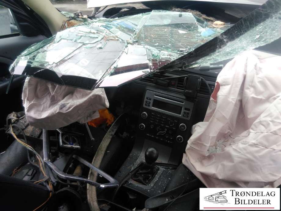 Volvo V70 2007-2013 (Type III, Fase 1) , Motorkode: D4204T, Girkassekode: 6-MAN 2WD / MMT6