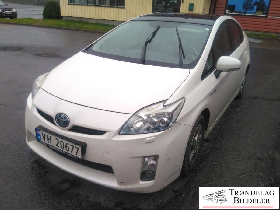 Toyota Prius 2009-2016 (Type III) (COMBI) (COMBI), Motorkode: 2ZR-FXE, Girkassekode: 