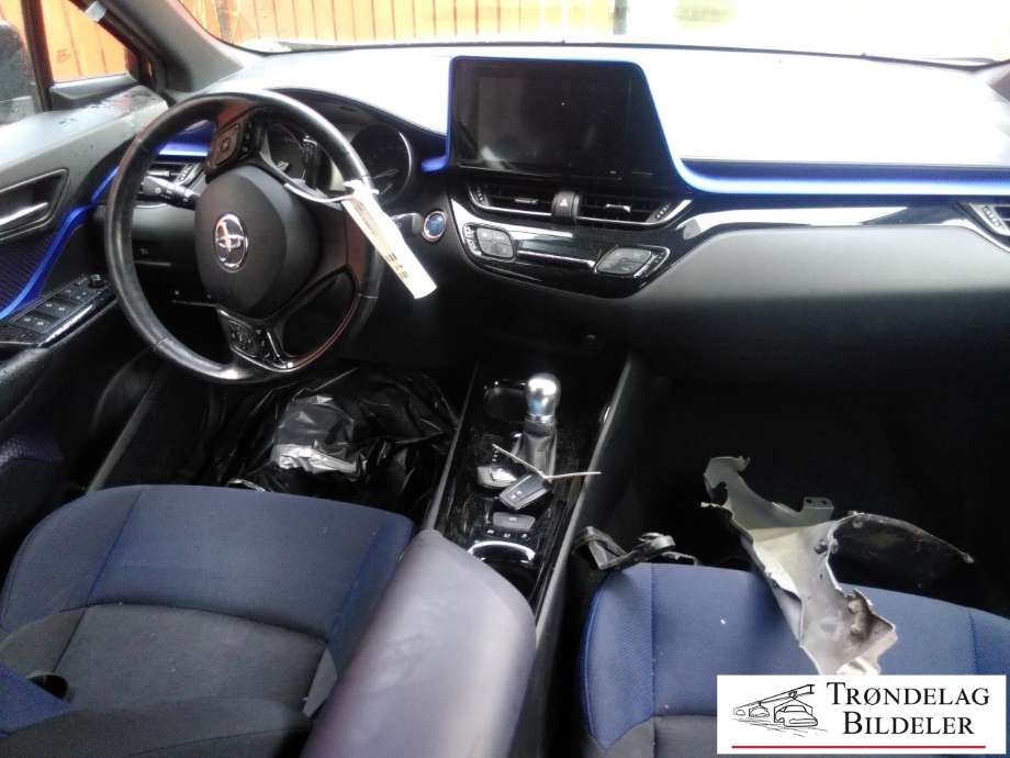 Toyota C-HR 2016-->> , Motorkode: 2ZR-FXE, Girkassekode: 