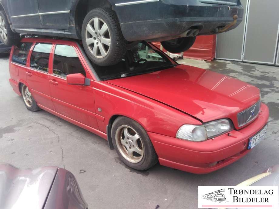 Volvo V70 (S70/XC70) 1997-2000 (Type I) , Motorkode: B5244S2, Girkassekode: M56