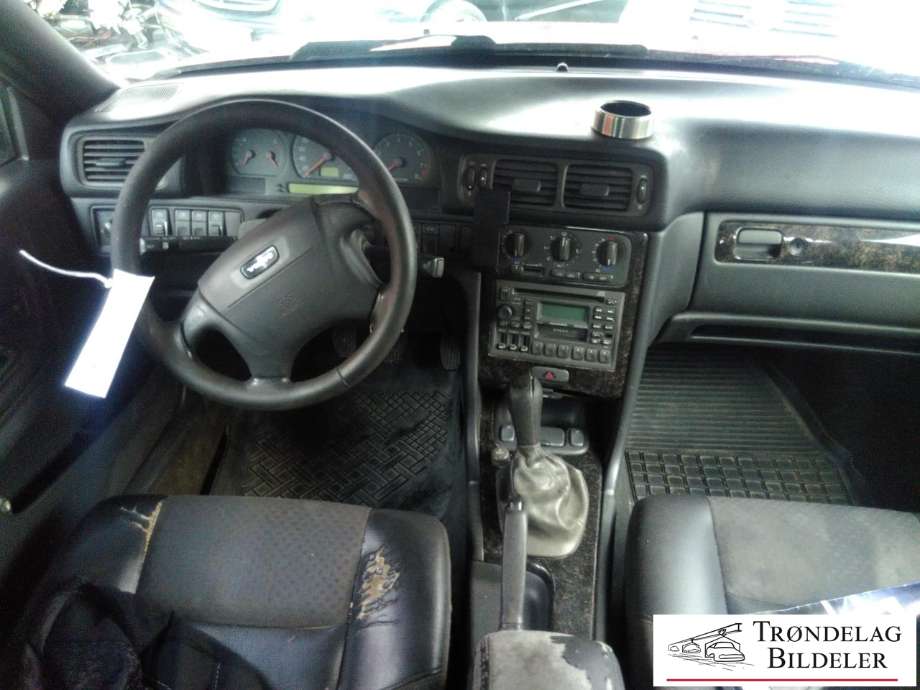 Volvo V70 (S70/XC70) 1997-2000 (Type I) , Motorkode: B5244S2, Girkassekode: M56