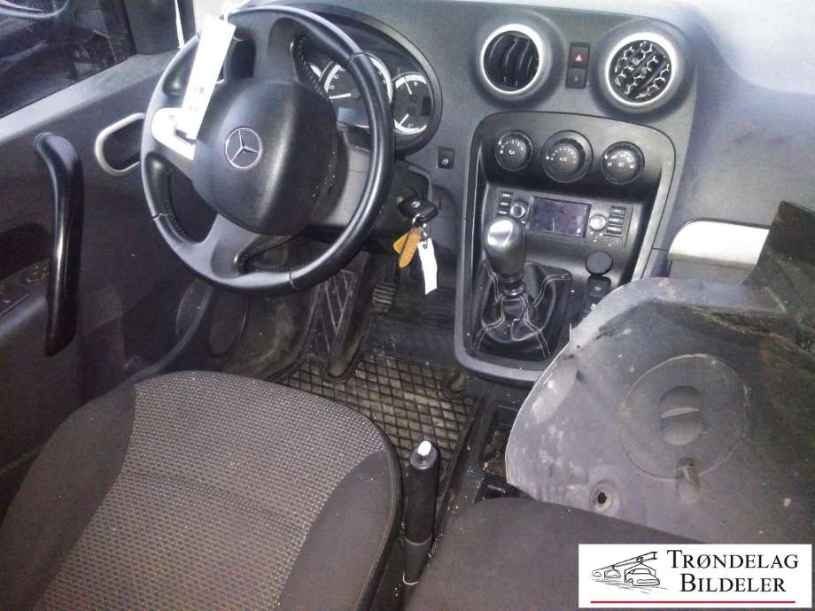 Mercedes Citan 2012-2021 (W415) (W415), Motorkode: K9K F6, Girkassekode: 