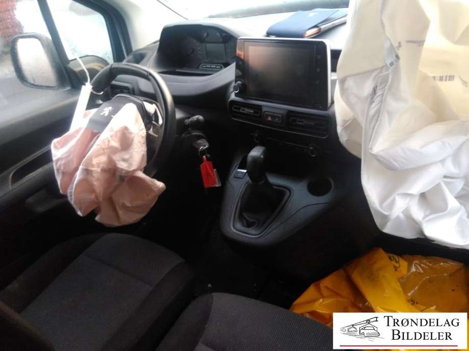 Peugeot Partner 2019-->> (Type III) , Motorkode: YH01, Girkassekode: 