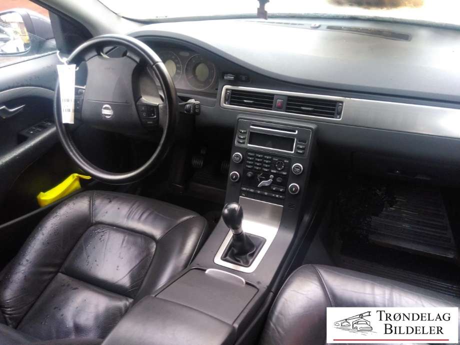 Volvo V70 2007-2013 (Type III, Fase 1) , Motorkode: D5244T5, Girkassekode: 6-MAN 2WD / M66