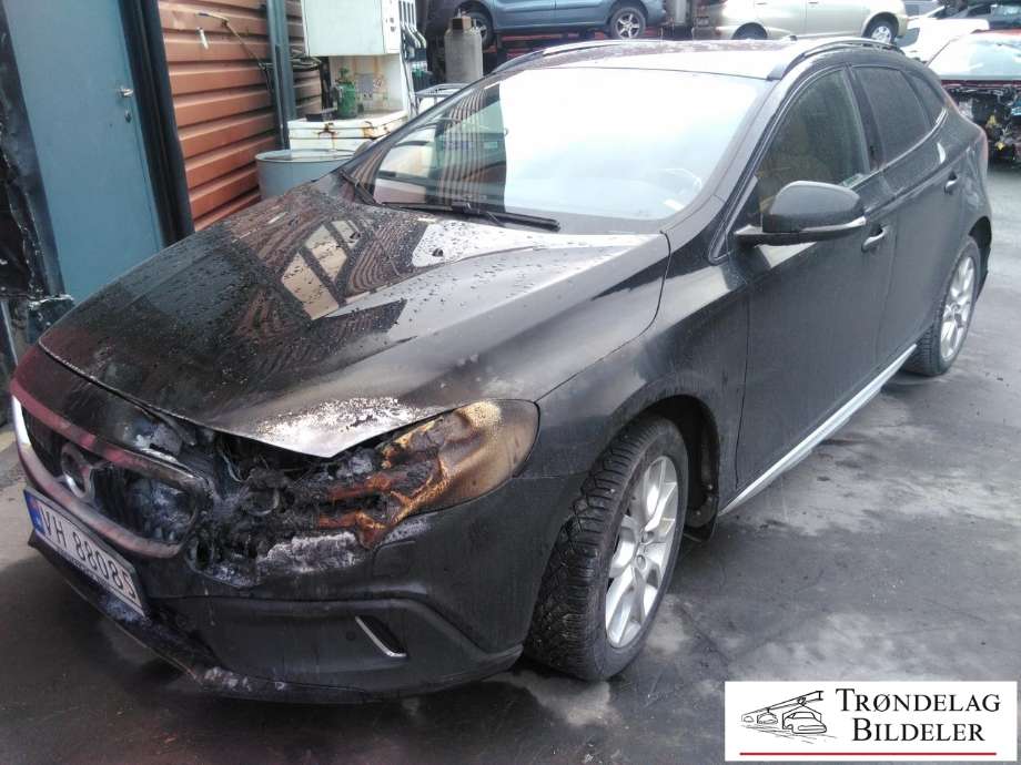 Volvo V40 2012-2019 , Motorkode: D4204T8, Girkassekode: 6-AUT 2WD / TF-71SC
